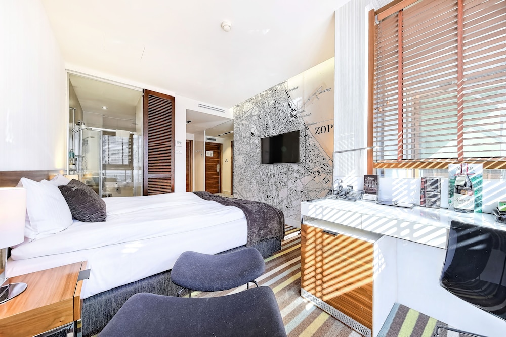 Luxury Room
