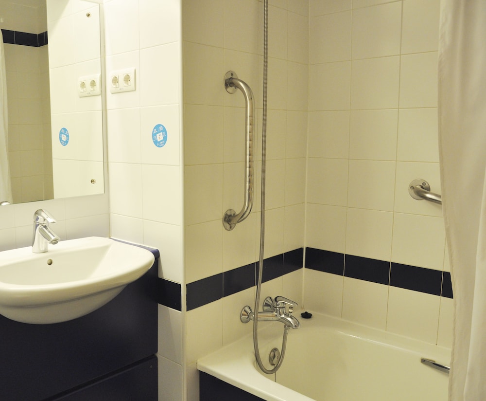 Triple Room (Minimum 3 people occupancy) photo 2