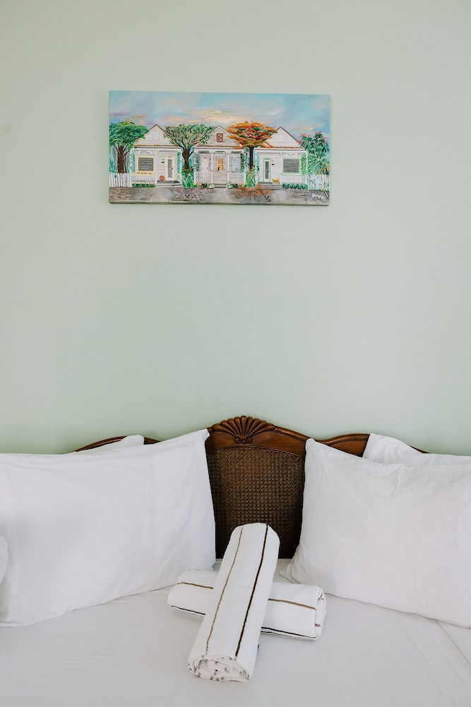 King Suite - Photo 2