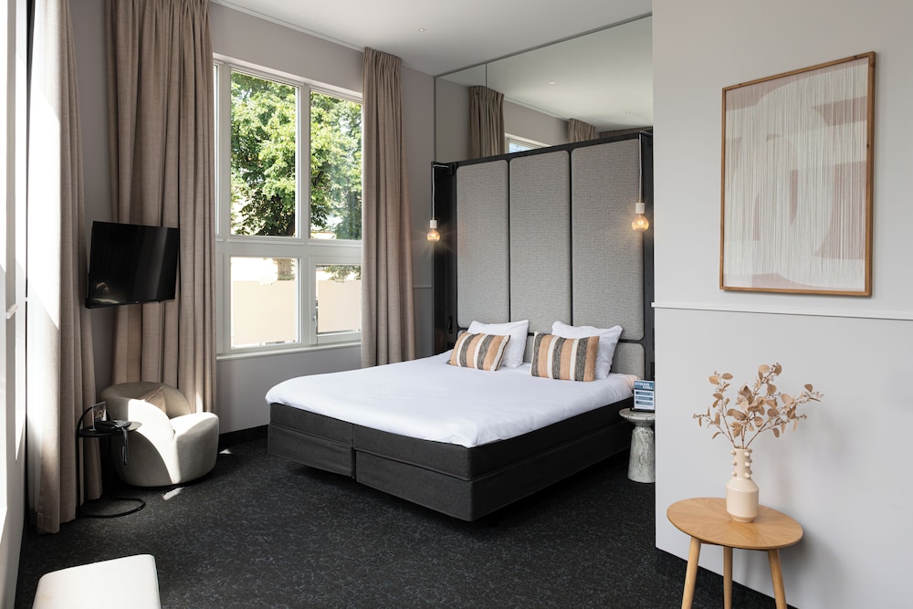Luxury Studio Suite - Photo 1