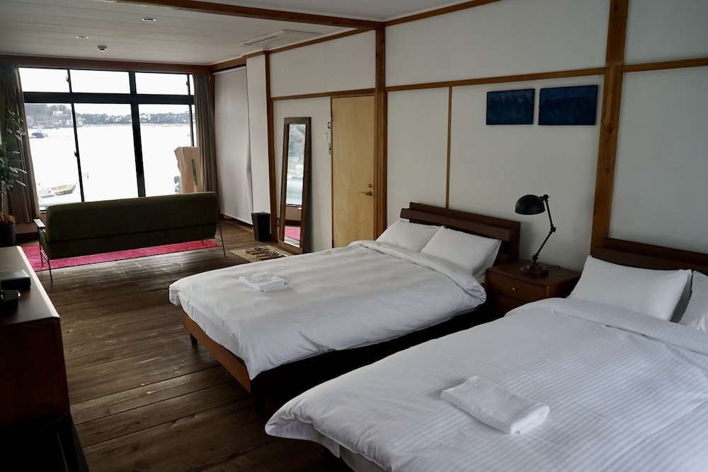 Quadruple Room, Bay View photo 1