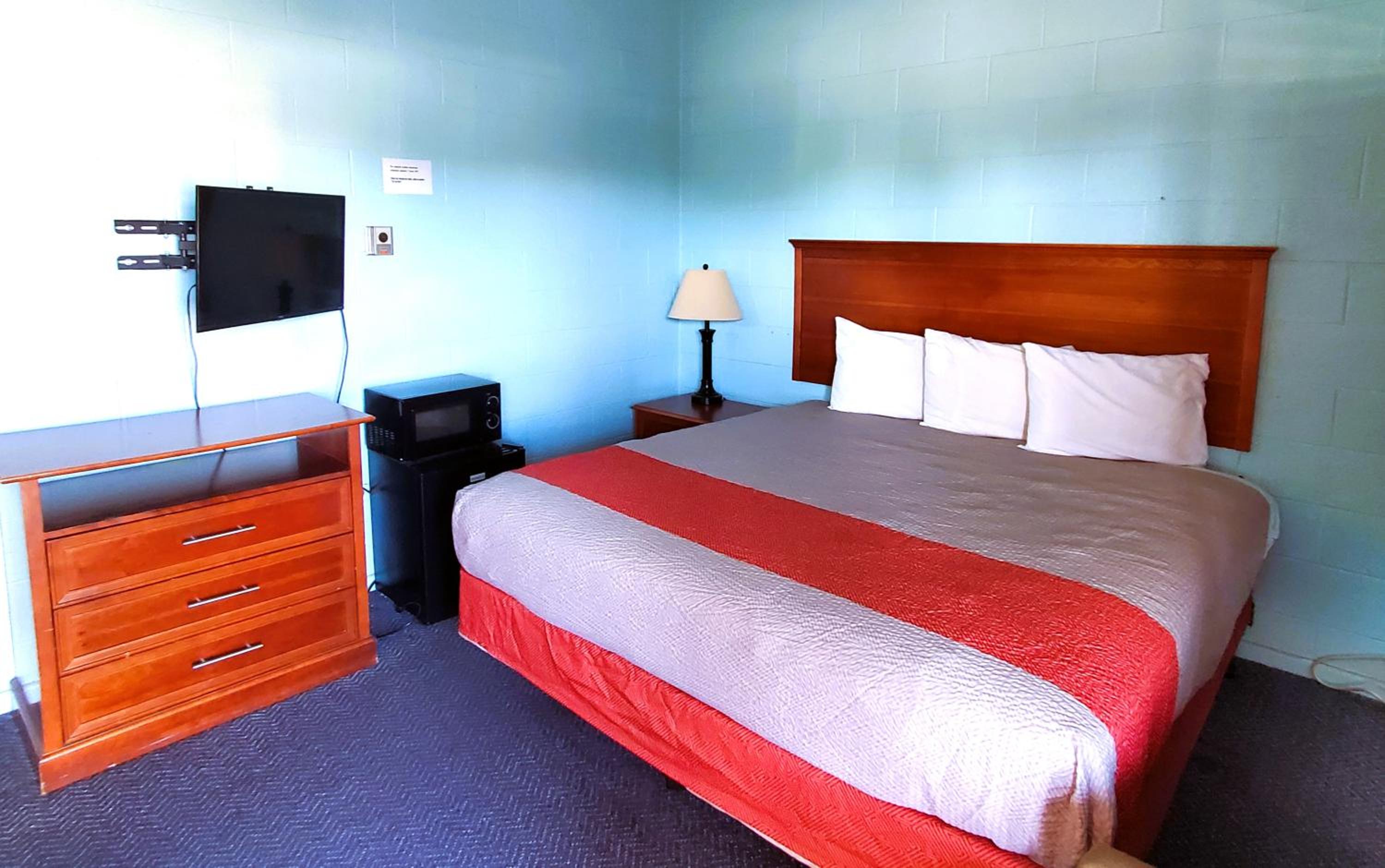 Deluxe King Room photo 3