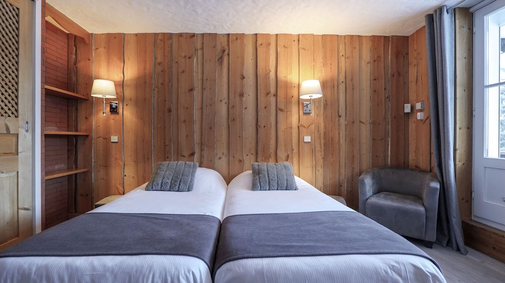 Superior Double or Twin Room (Mont Blanc) - Photo 5