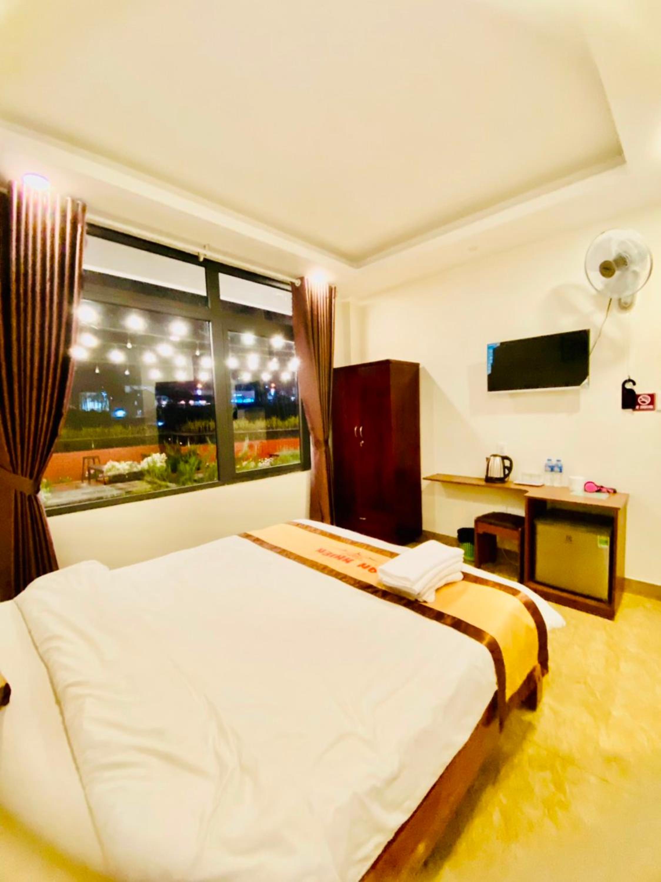 Double Room with Balcony - Photo 2