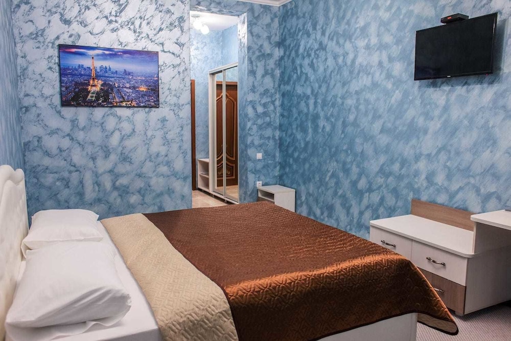Single Room, 1 Queen Bed photo 1