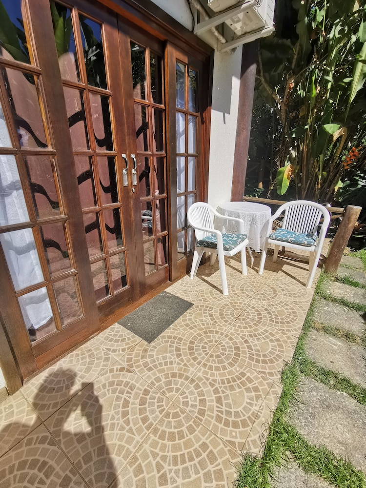 Classic Triple Room, Balcony photo 3