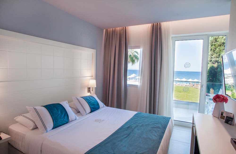 Superior Room, Sea View photo 2