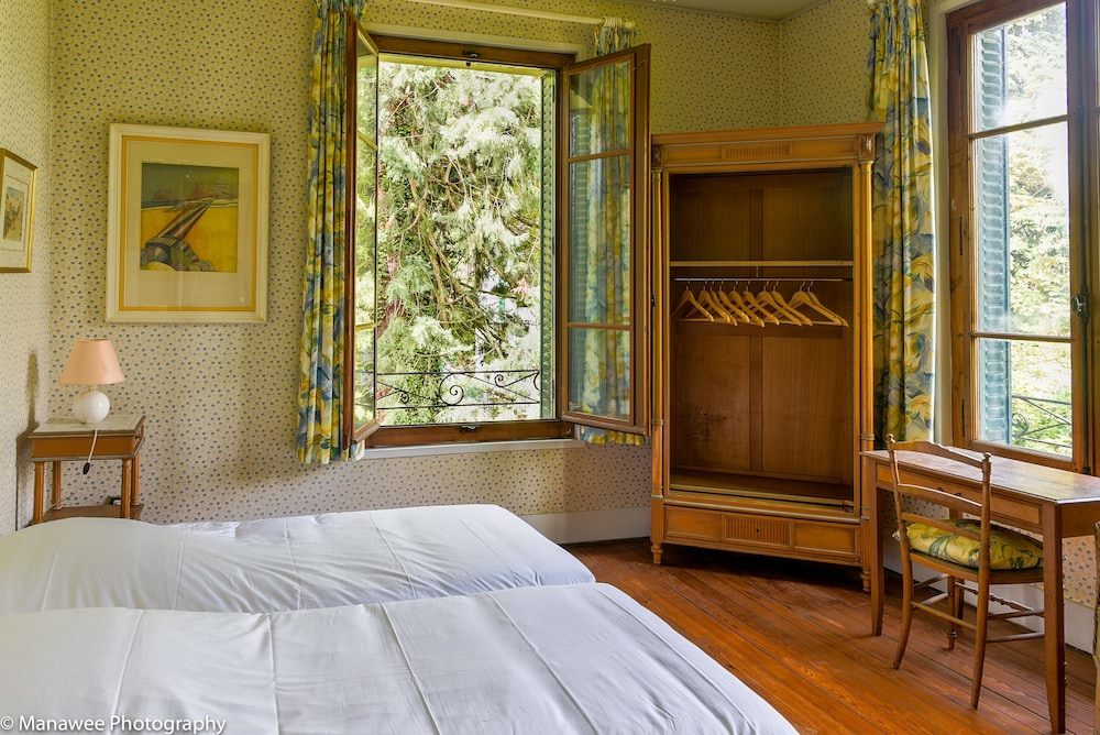 Villa photo 1