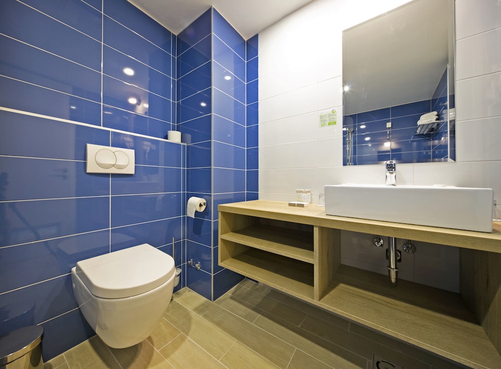 Comfort Double Room, Balcony - Photo 4