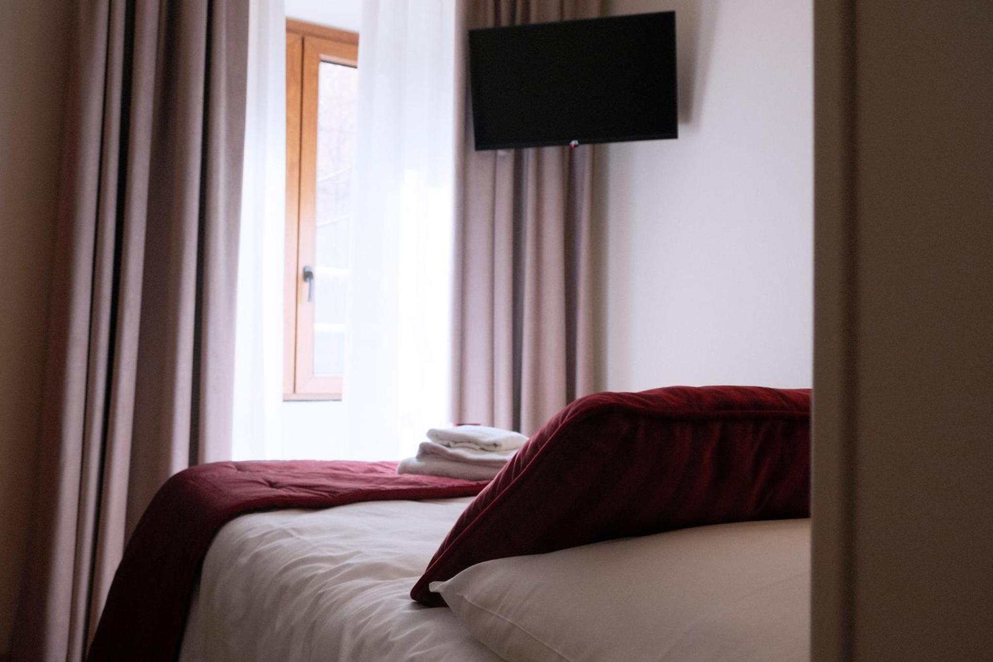 Double Room (1 Adult) photo 3