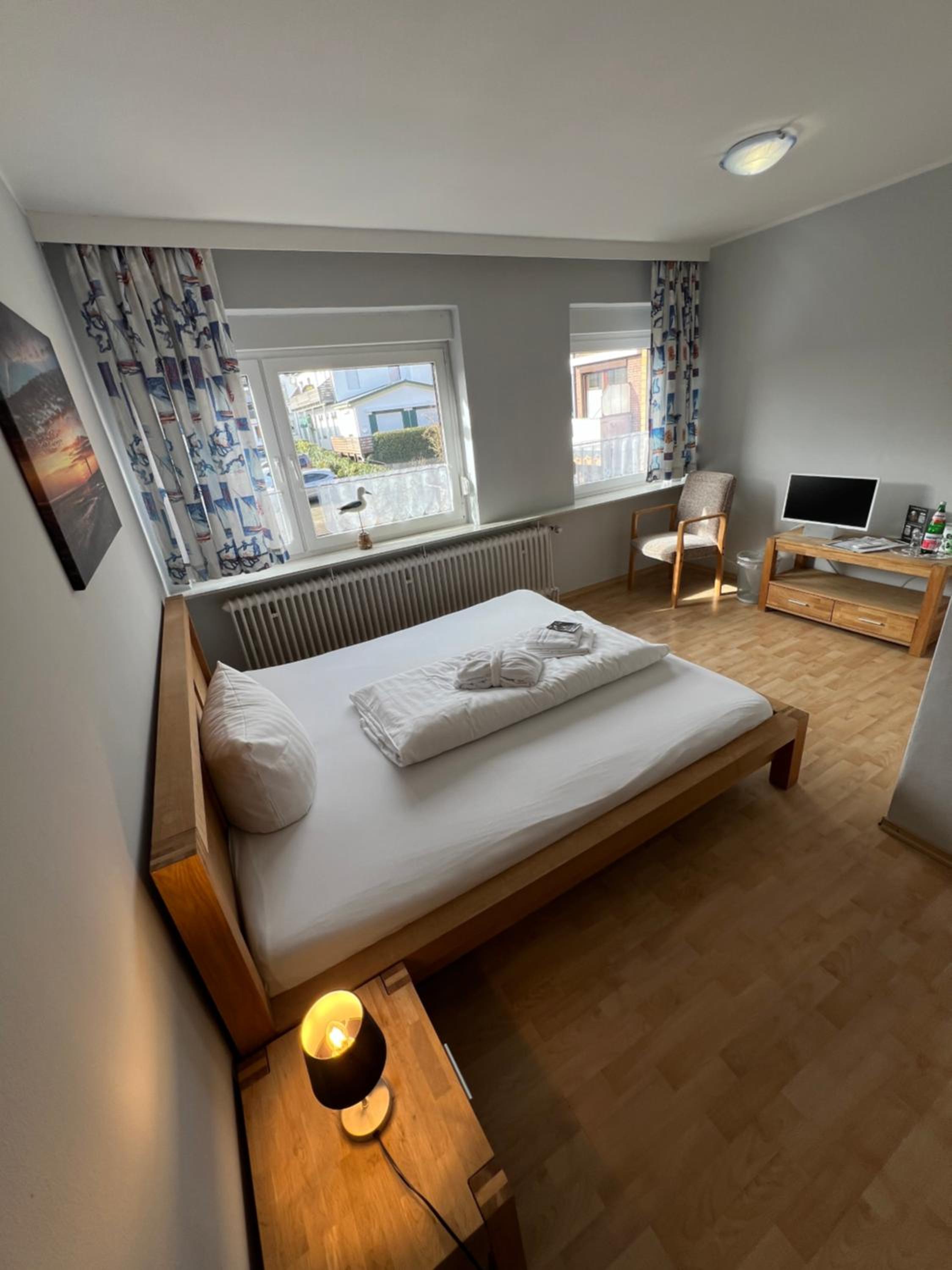 Double Room with Private External Bathroom photo 1