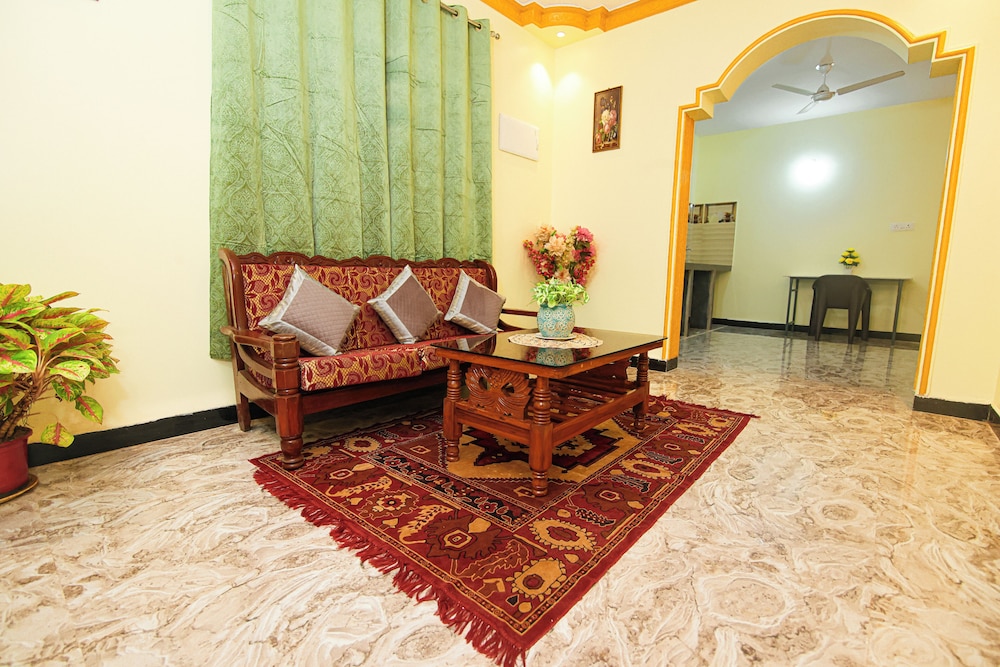 Signature Apartment photo 2