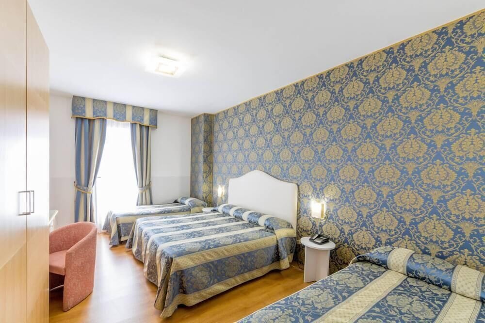Standard Quadruple Room photo 1