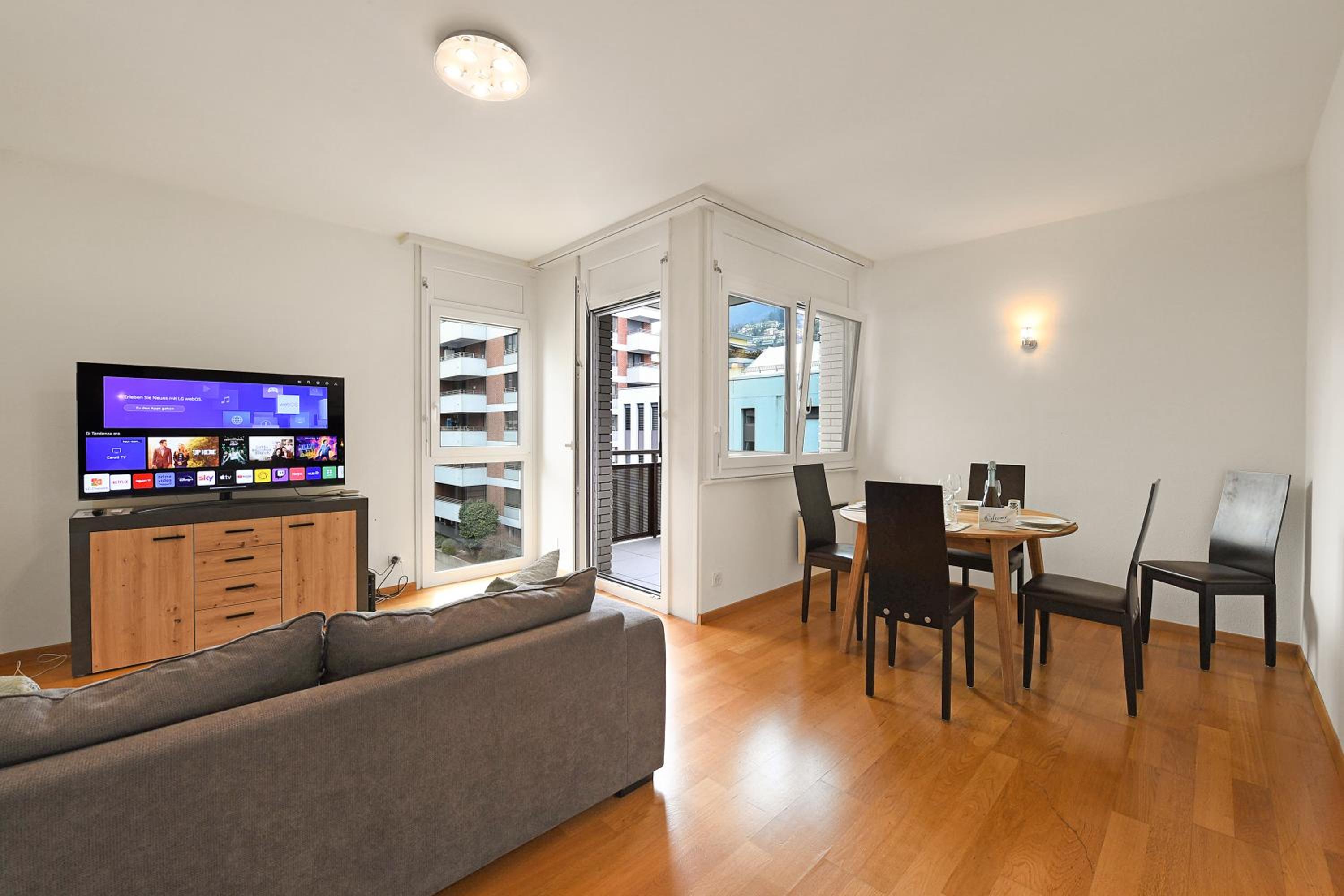 Apartment with Balcony
