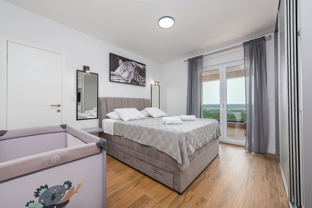 Villa, 4 Bedrooms, Private Pool, Mountain View photo 1