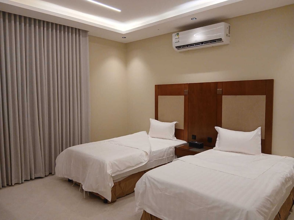Twin Room - Photo 1