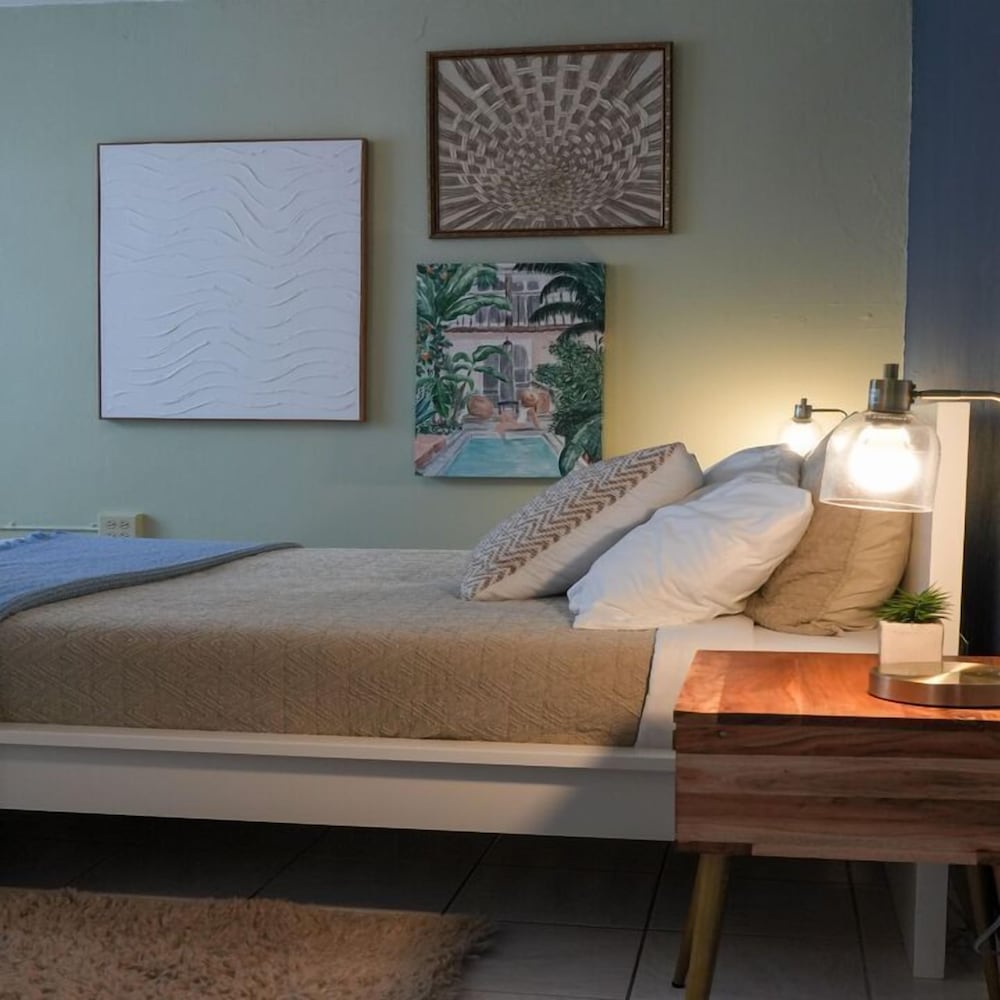 Honeymoon Apartment photo 2