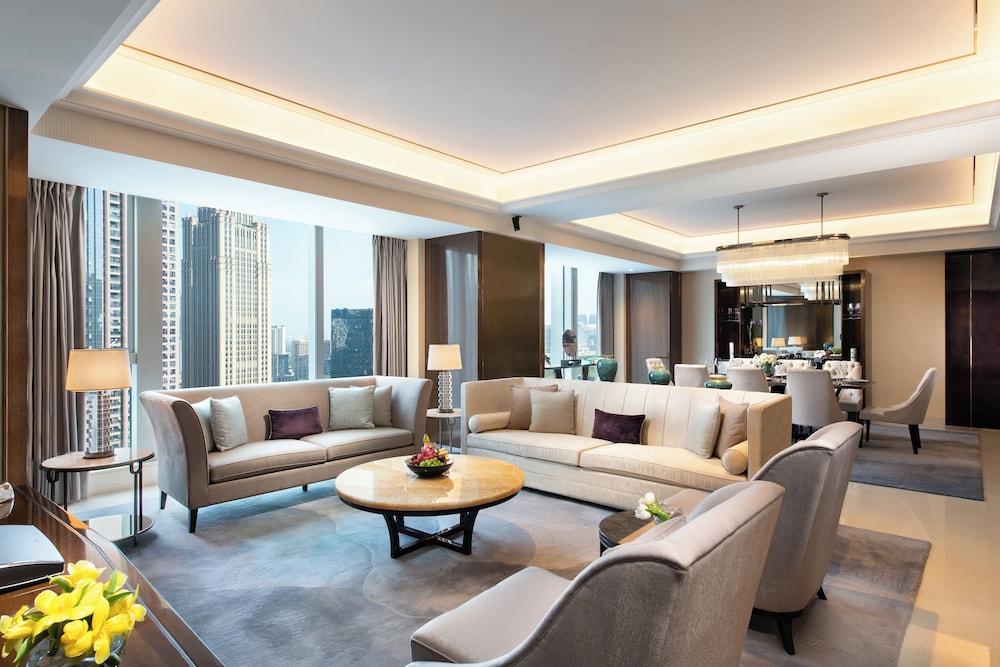 Suite (Regal)