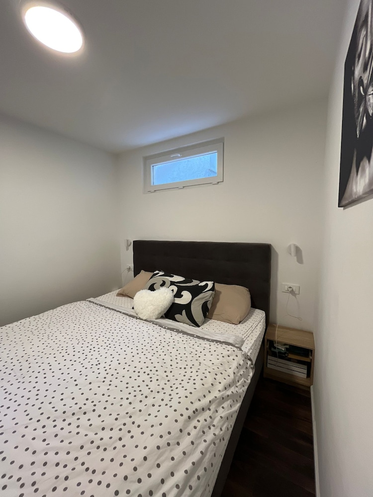 Family Apartment, 1 Bedroom, Garden View photo 3