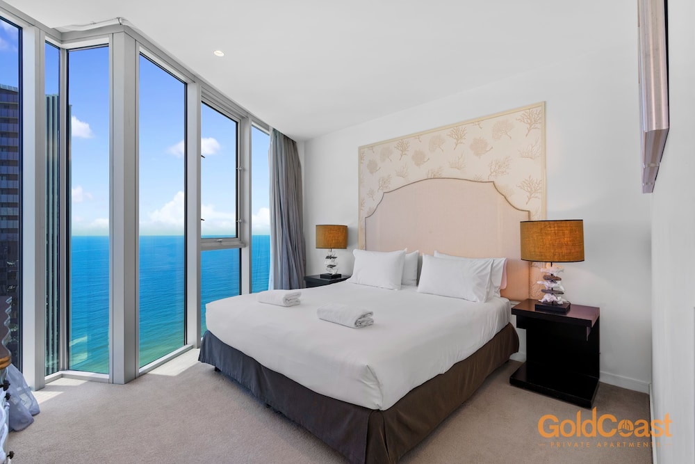Sub Penthouse 4-Bed 4 Bath Ocean Views photo 1