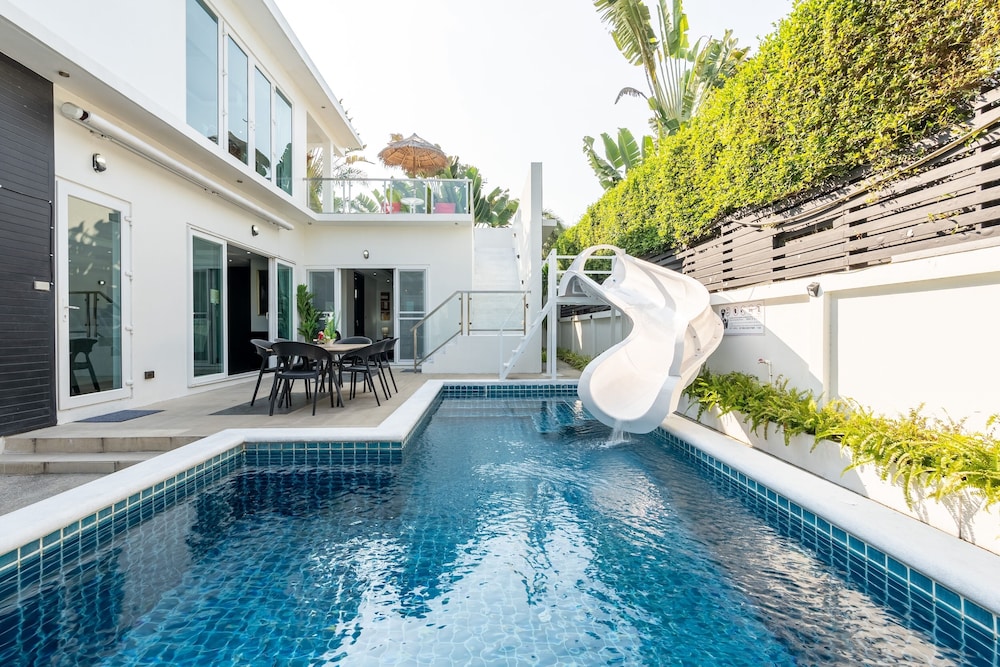 Deluxe Villa, 3 Bedrooms, Pool View