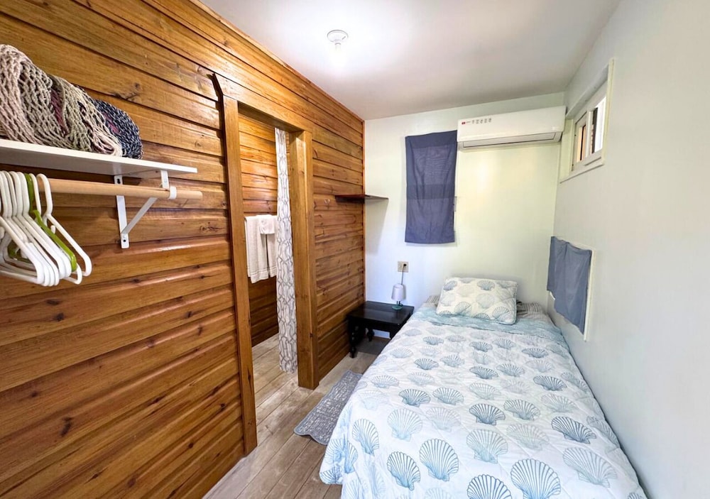 Basic Room, 1 Twin Bed, Pool Access, Garden View