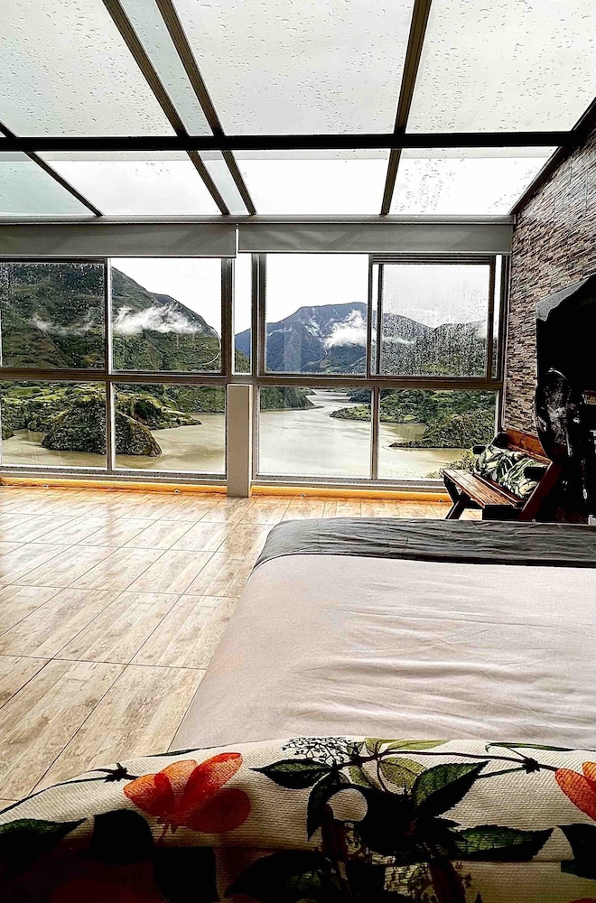 Deluxe Room, Lake View (#1) photo 2