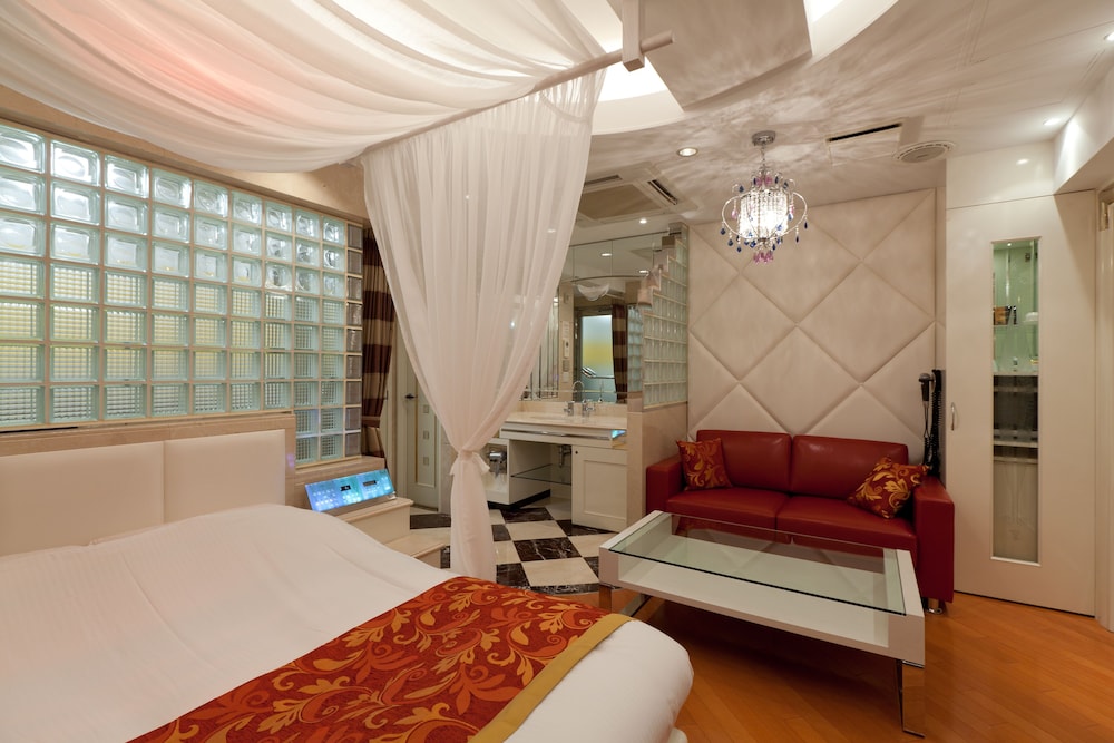 Standard Room, 1 Queen Bed, Mist Sauna, Non Smoking photo 2