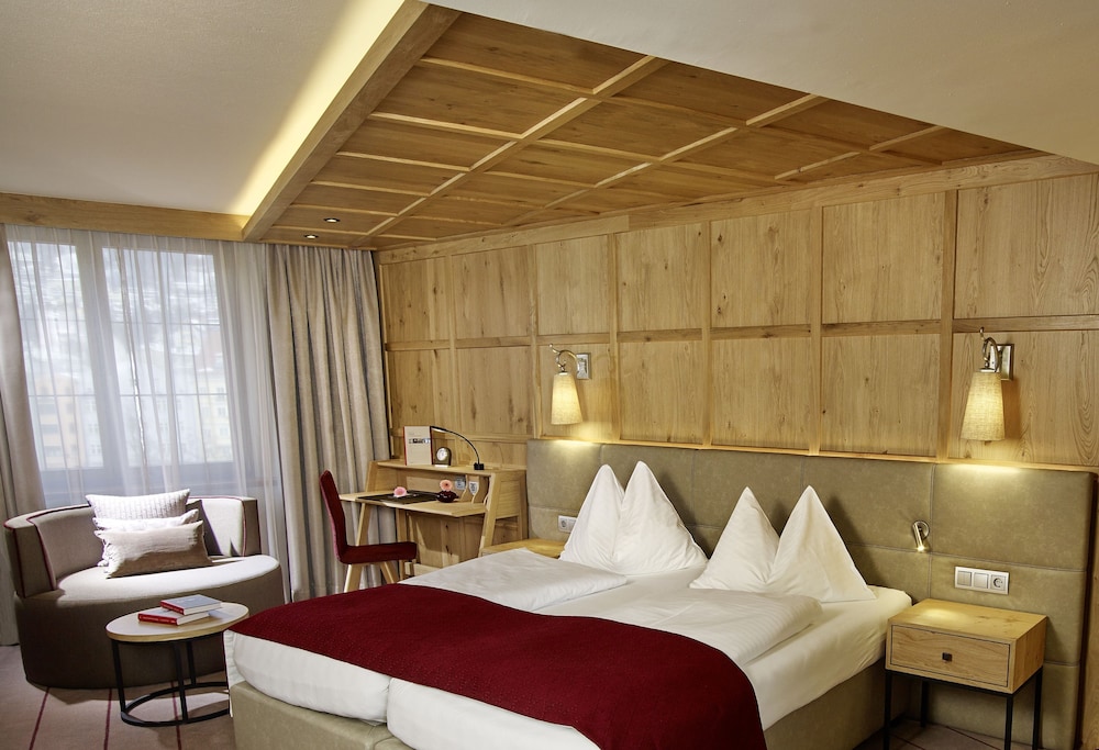 Superior Double Room (Nordkette) - Photo 2