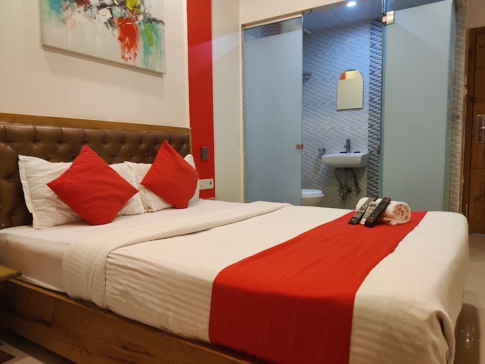 Deluxe Room - Photo 3