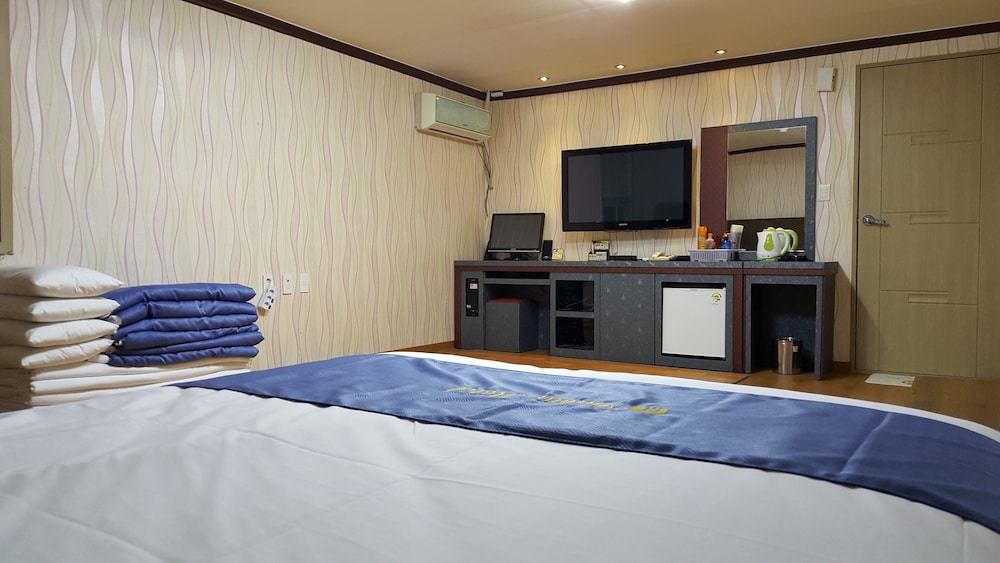 Family Double Room photo 3