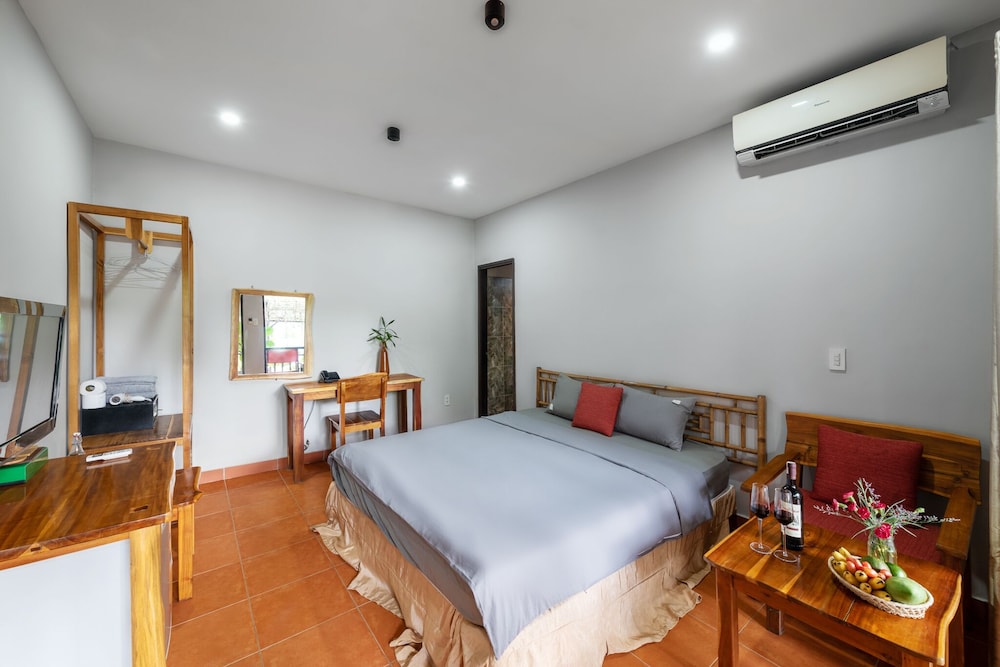 Premium Double Room, Pool View photo 3