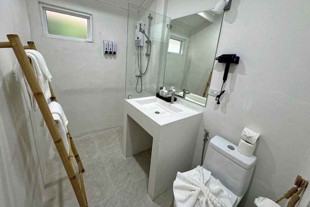 Standard Quadruple Room photo 2