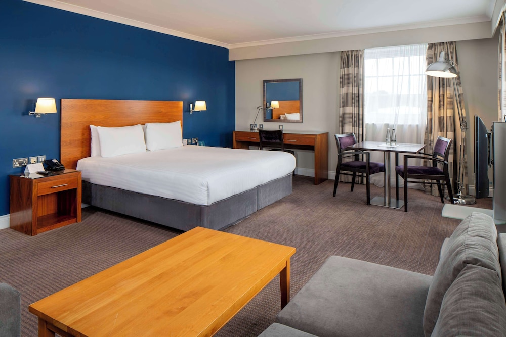 Suite, 1 Double Bed, Non Smoking (with Sofabed)