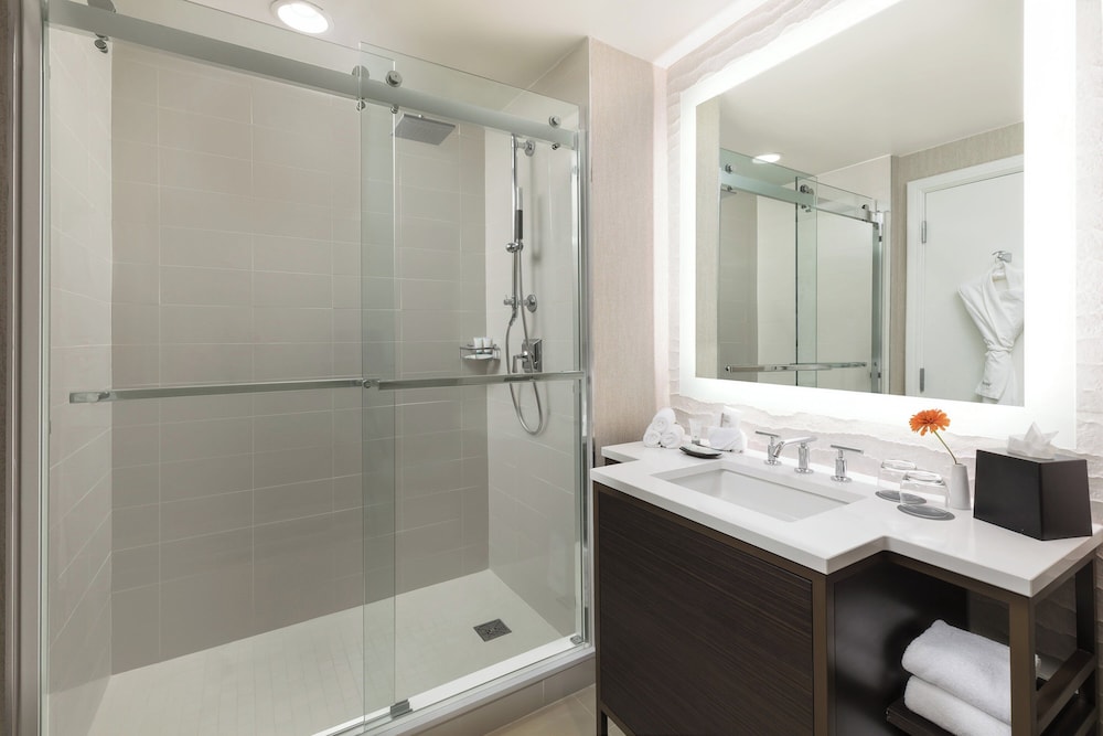 Superior Room, 2 Queen Beds, City View - Photo 8