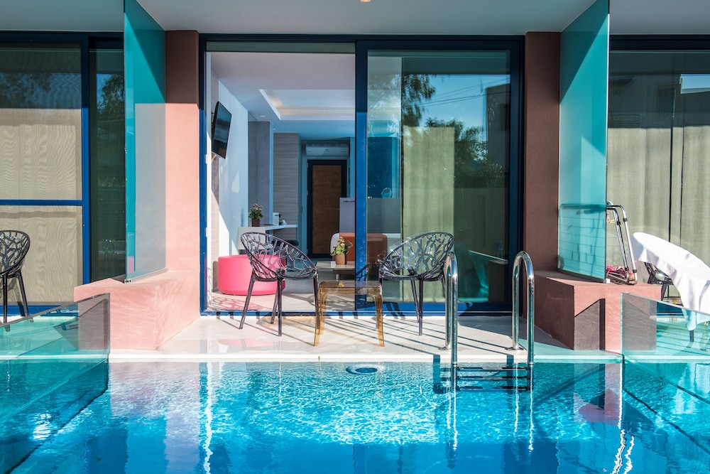 Double Room, Private Pool - Photo 4