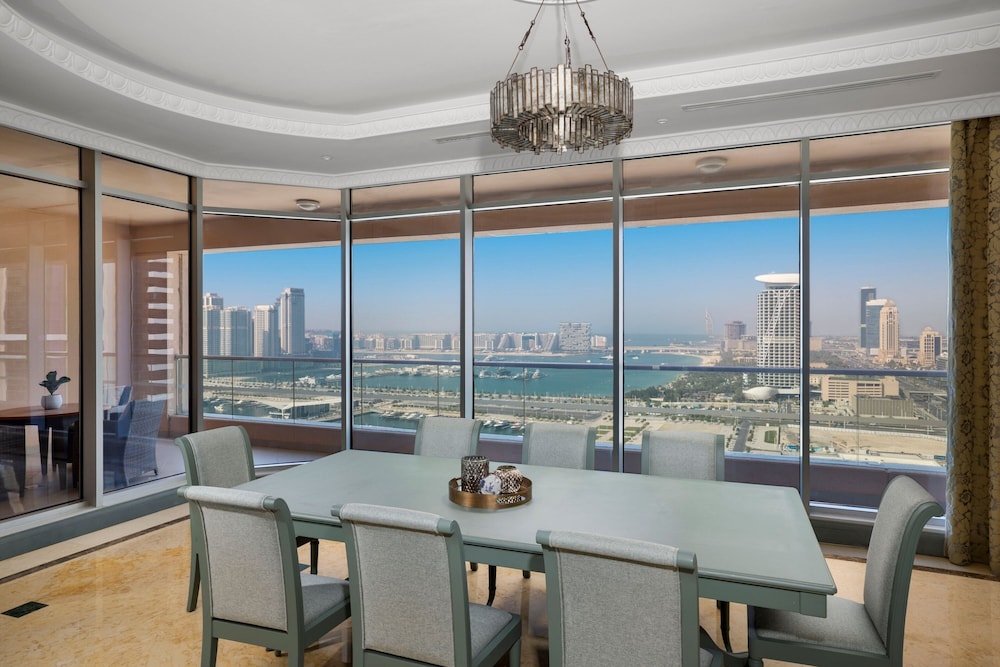 Club Partial Sea View Room - Lounge Access with Afternoon Tea, Evening Drinks and Private Beach Acce photo 3