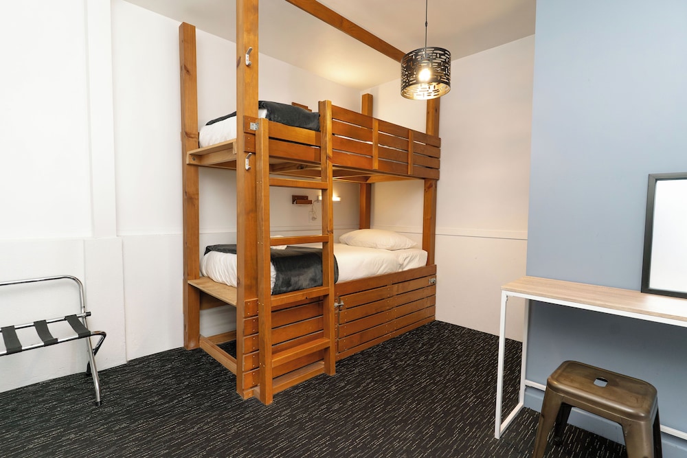 Bed in 4 Bed Dorm - Ensuite