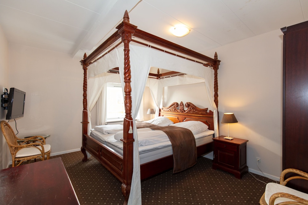 Romantic Double Room, 1 King Bed, Annex Building