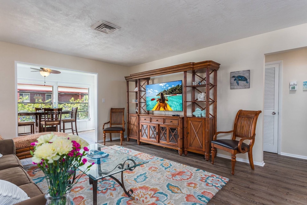 Condo (Vista Hermosa Casita Near The Beach) photo 1