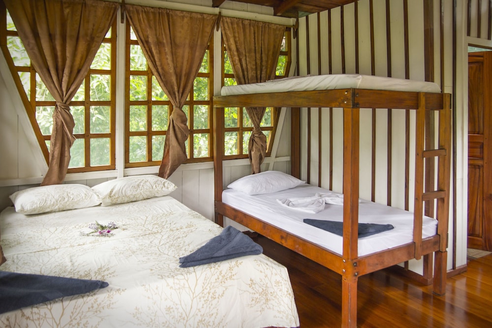 Trogon Private Family Cabana W/ Balcony photo 1