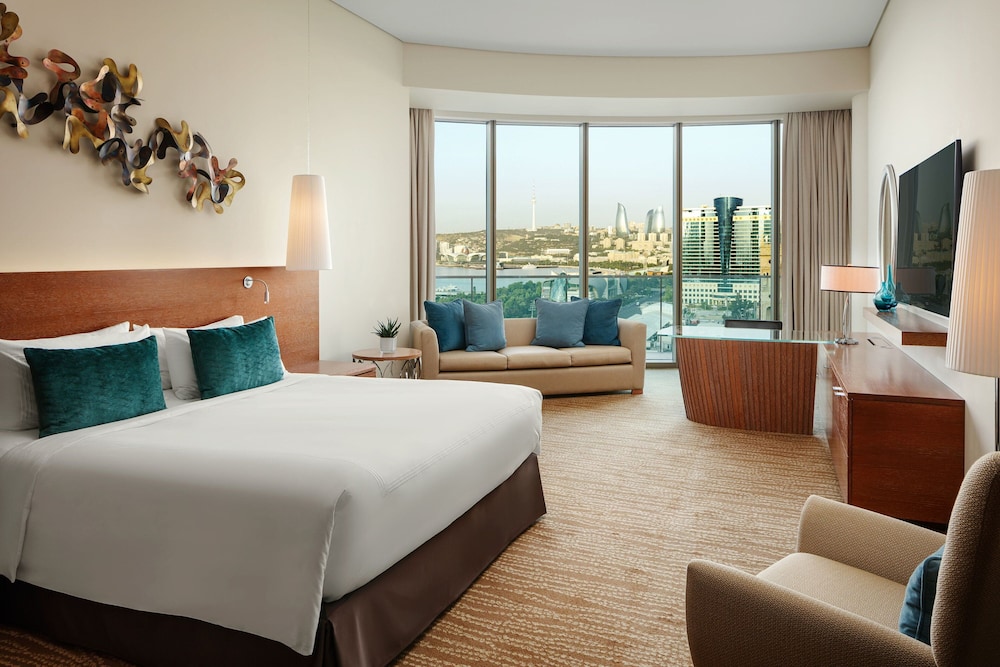 Premier Room, 1 King Bed, Sea View - Photo 5