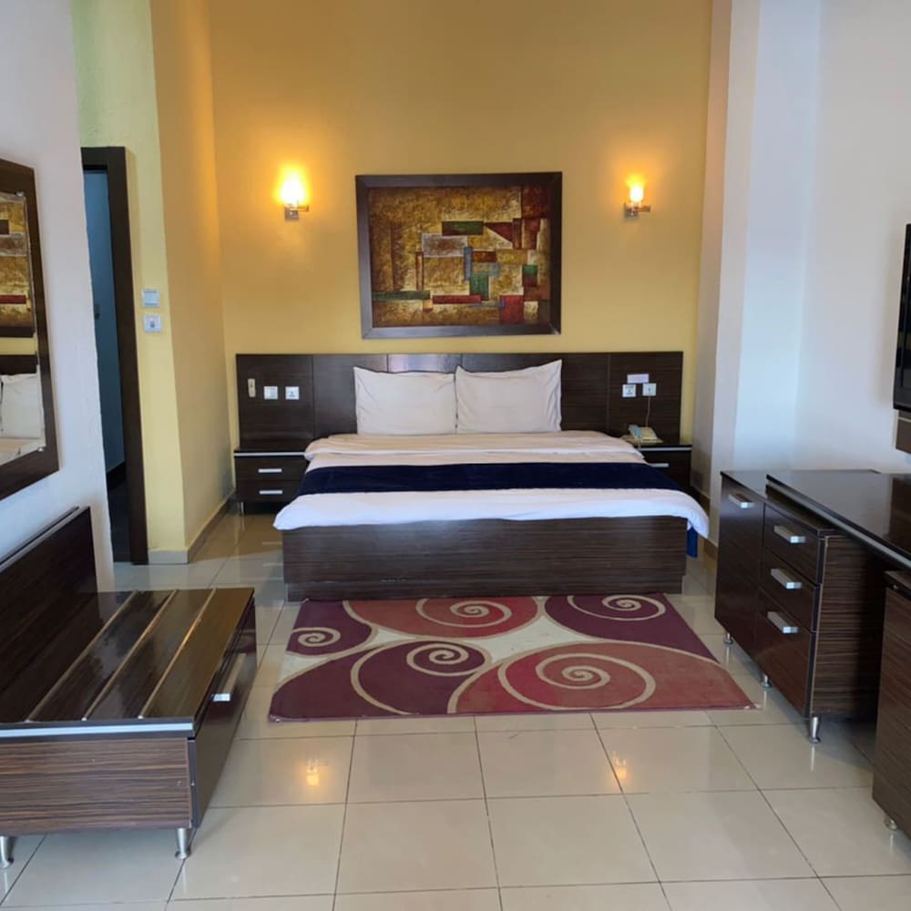 Royal Room photo 3