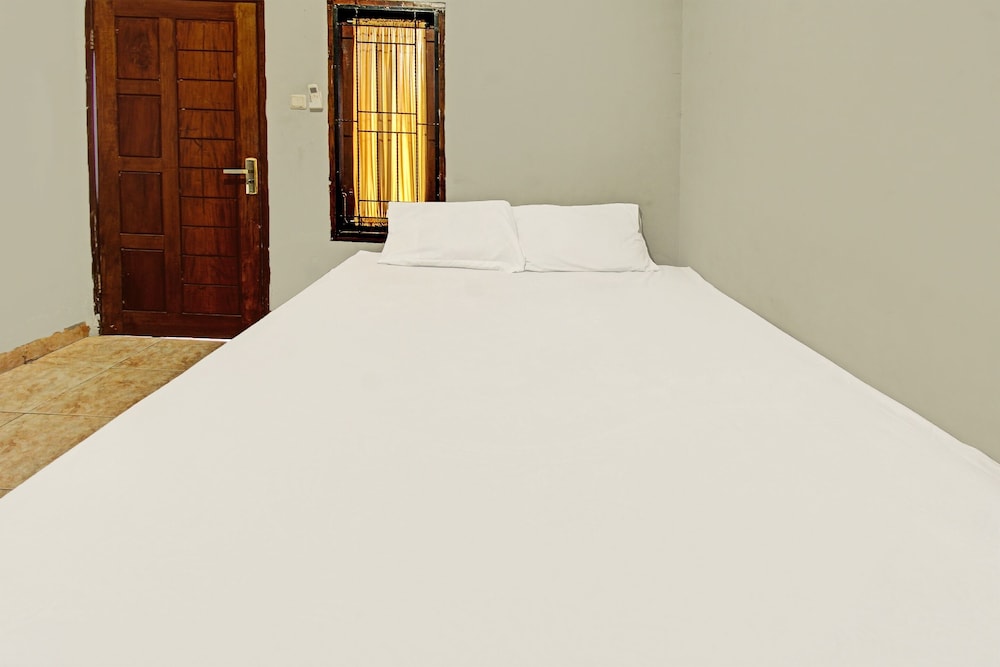 Economy Double Room - Photo 3