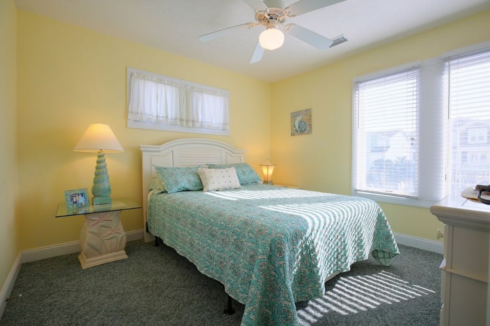 House, 4 Bedrooms photo 2