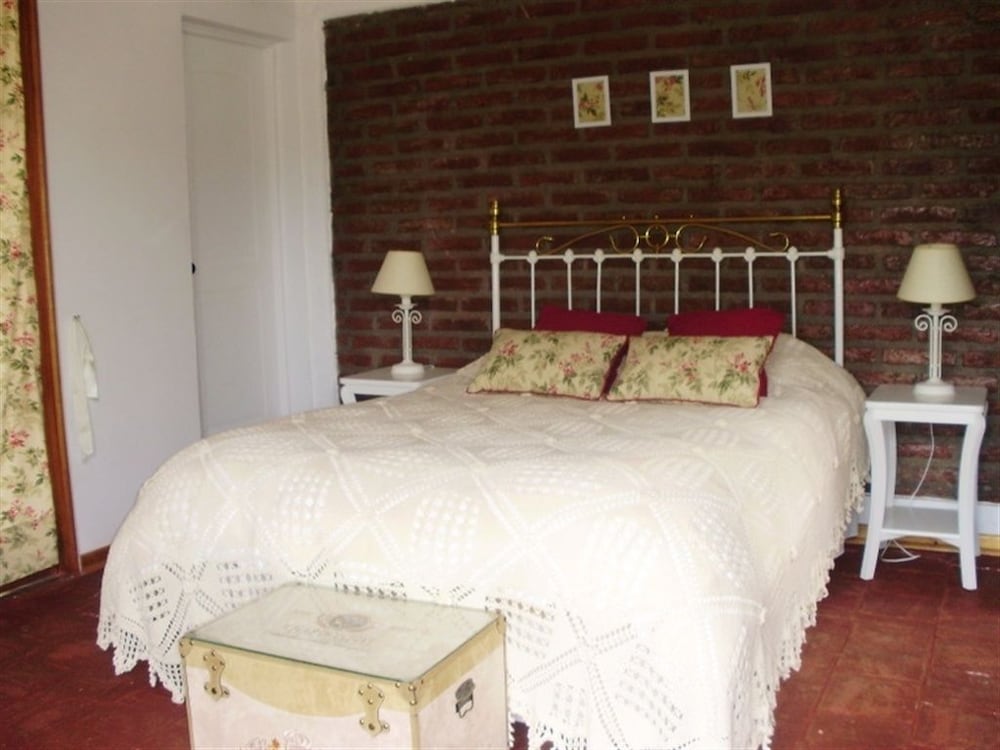 Standard Double Room, 1 King Bed photo 3