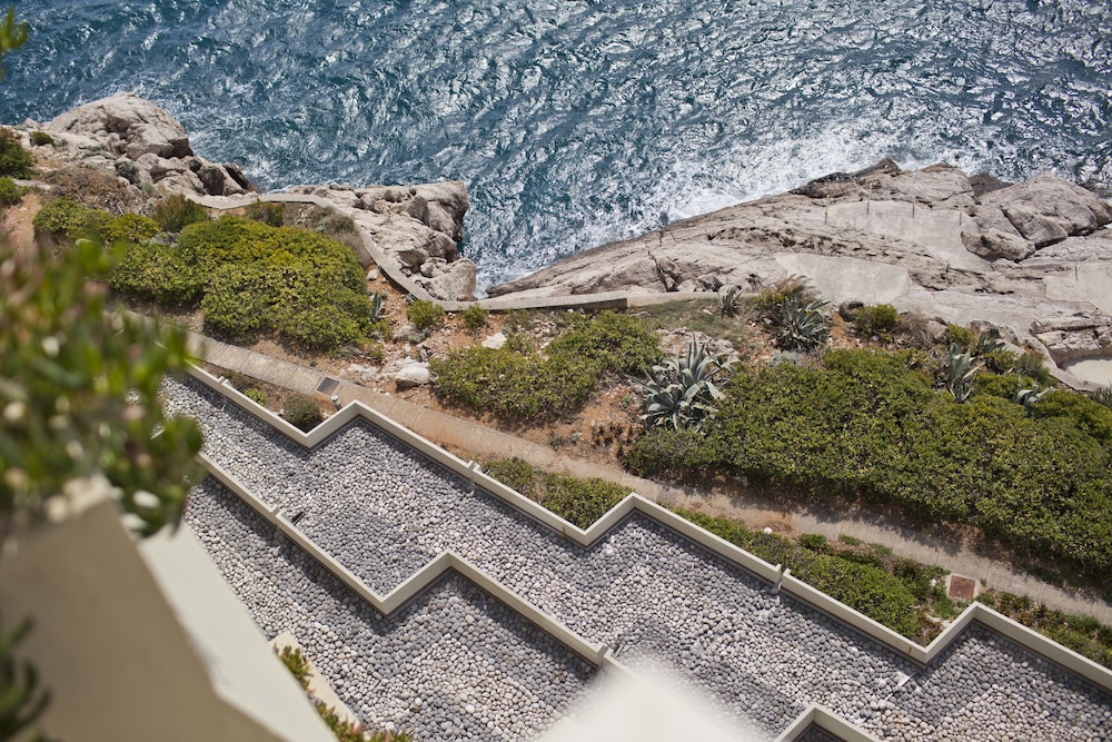 Superior Double or Twin Room, Balcony, Sea View - Photo 4