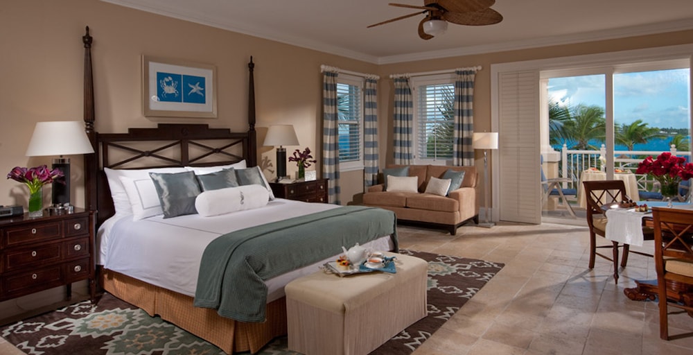 Club Suite, 1 Bedroom, Ocean View (Beach House Oceanview Club Level)
