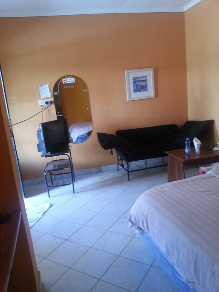 Single Room photo 1