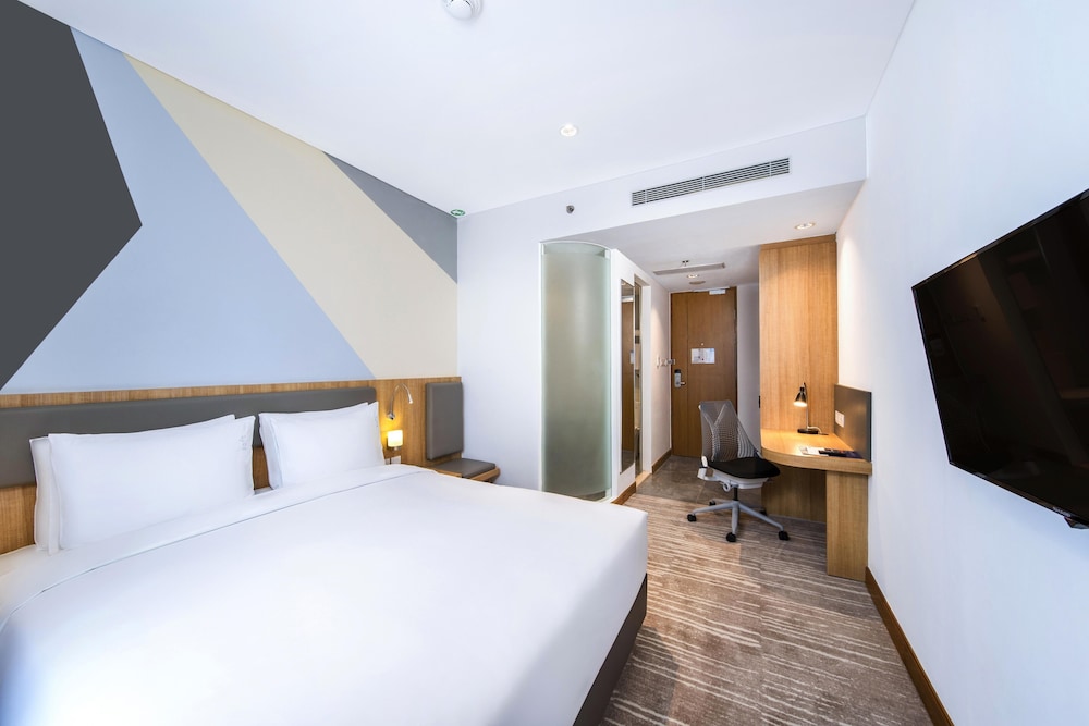 Standard Double or Twin Room (Free Breakfast)